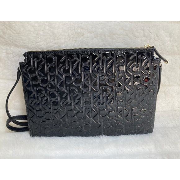 Brand New CK Calvin Klein Logo Embossed Smooth Crossbody Shoulderbag MSRP $158 - Picture 5 of 10